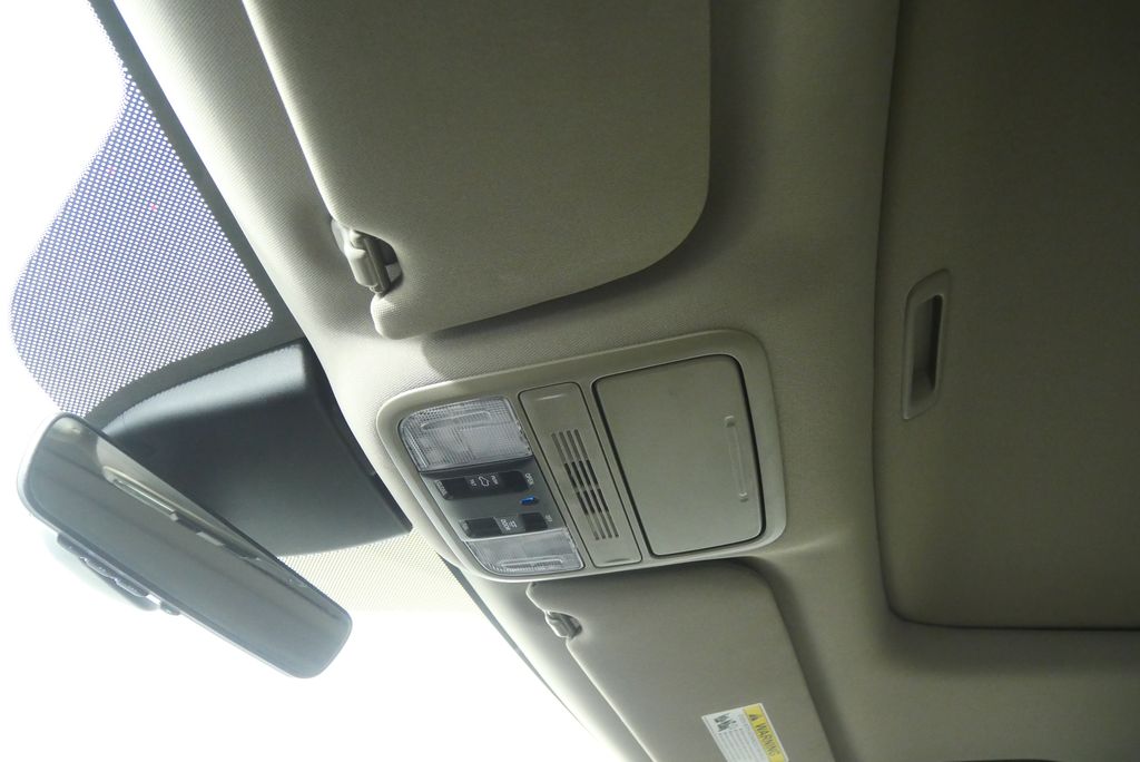 Thumbnail: 2023 Honda Odyssey - 27