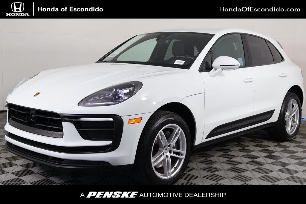 Thumbnail: 2024 Porsche Macan - 1