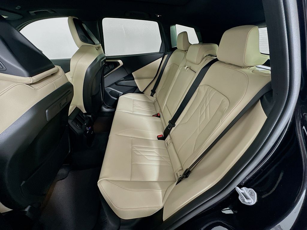 Thumbnail: 2025 BMW X3 - 17