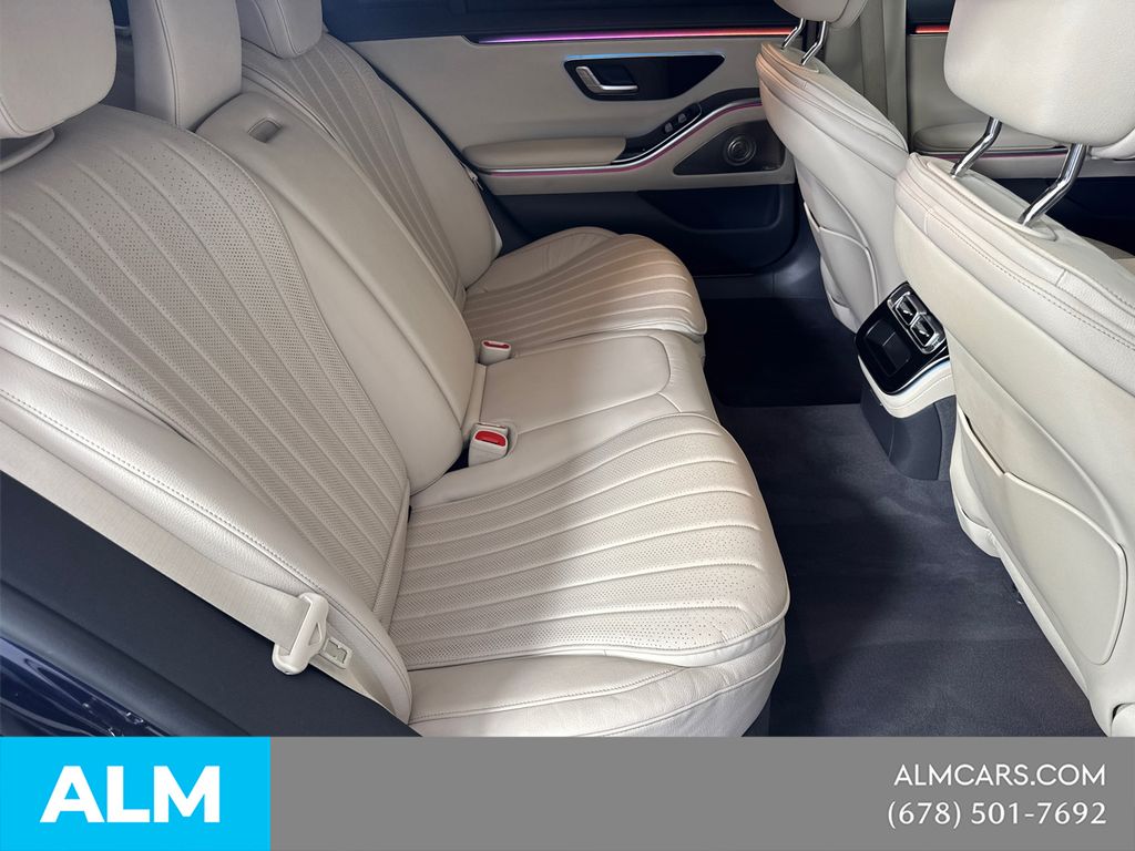 Used 2023  Mercedes-Benz S 500 image 18