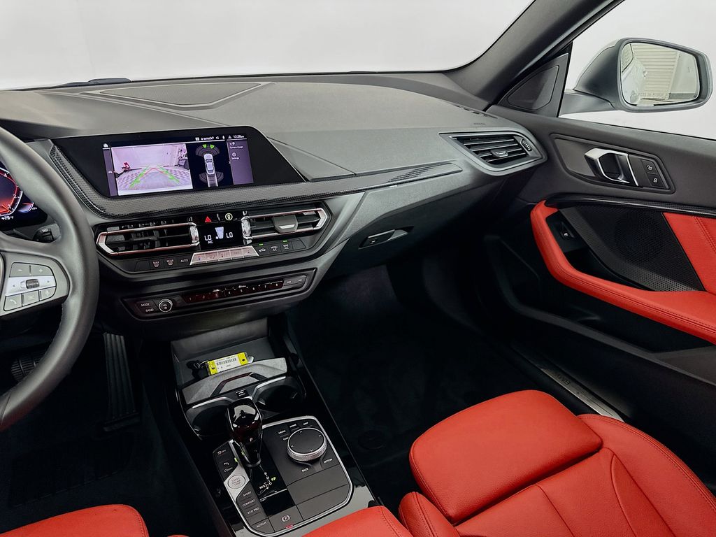 Thumbnail: 2024 BMW 2 Series - 23