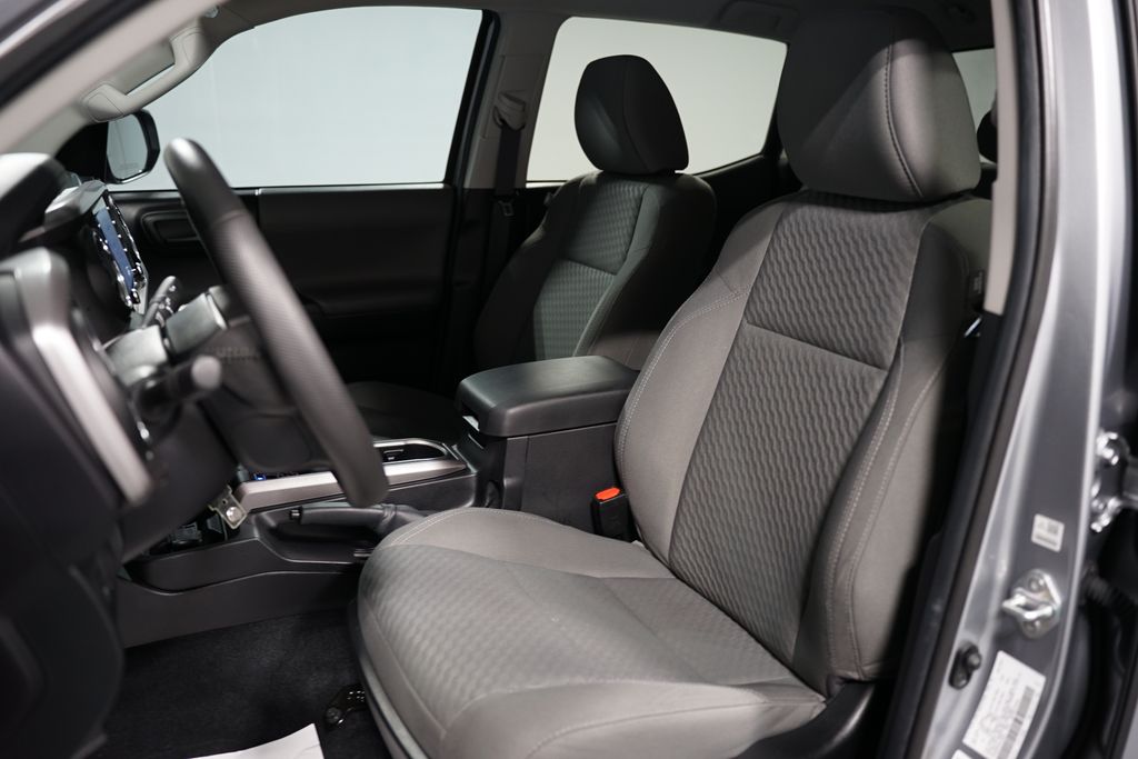 2021 Toyota Tacoma SR5 24