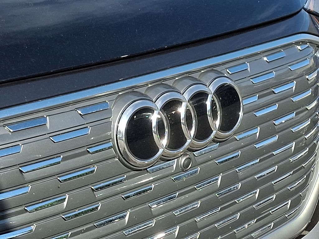 Thumbnail: 2023 Audi Q4 e-tron - 4