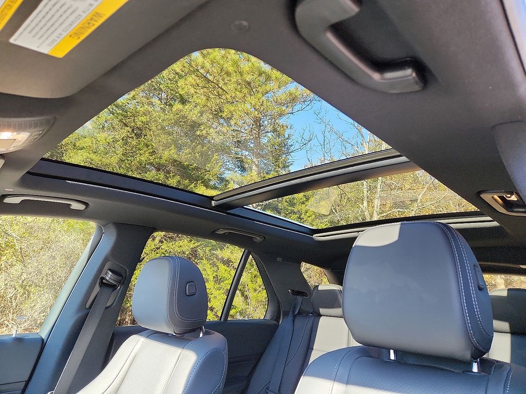 Thumbnail: 2025 Mercedes-Benz GLE - 14