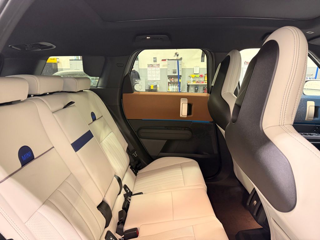 Thumbnail: 2025 MINI Cooper Countryman - 26