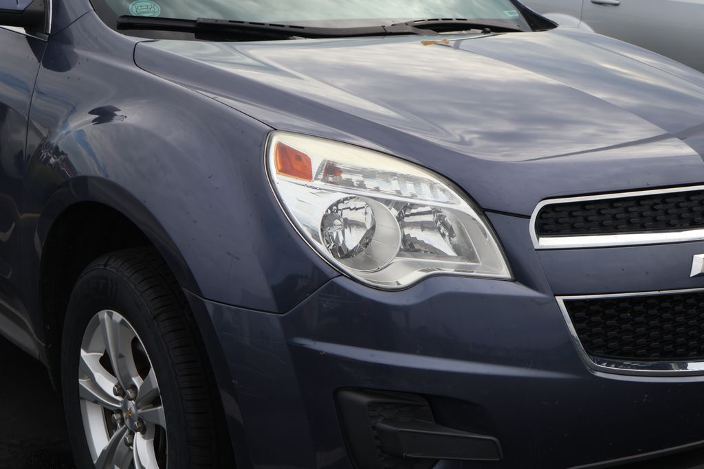 Thumbnail: 2013 Chevrolet Equinox - 4
