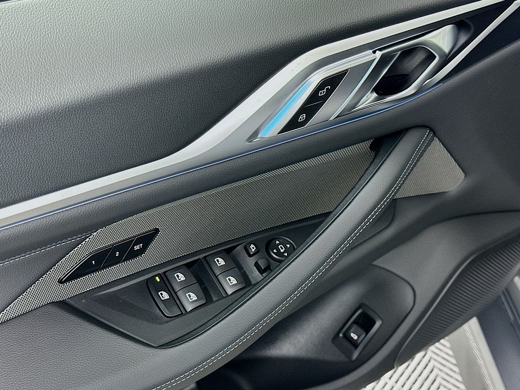 Thumbnail: 2026 BMW i4 - 20