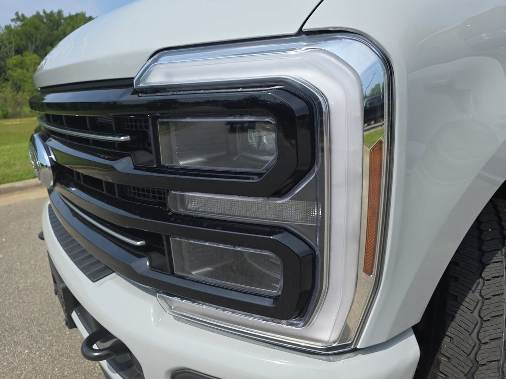 New 2026 Avalanche Ford F-350® Platinum® image 33