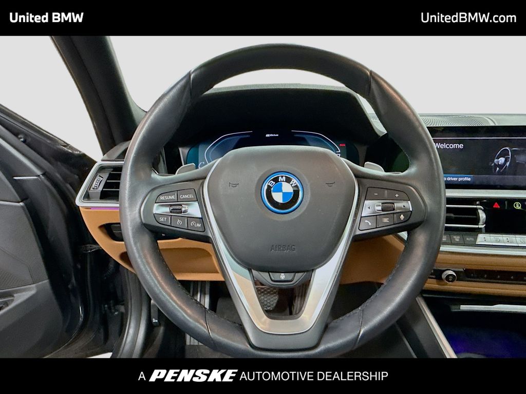 Thumbnail: 2022 BMW 3 Series - 6