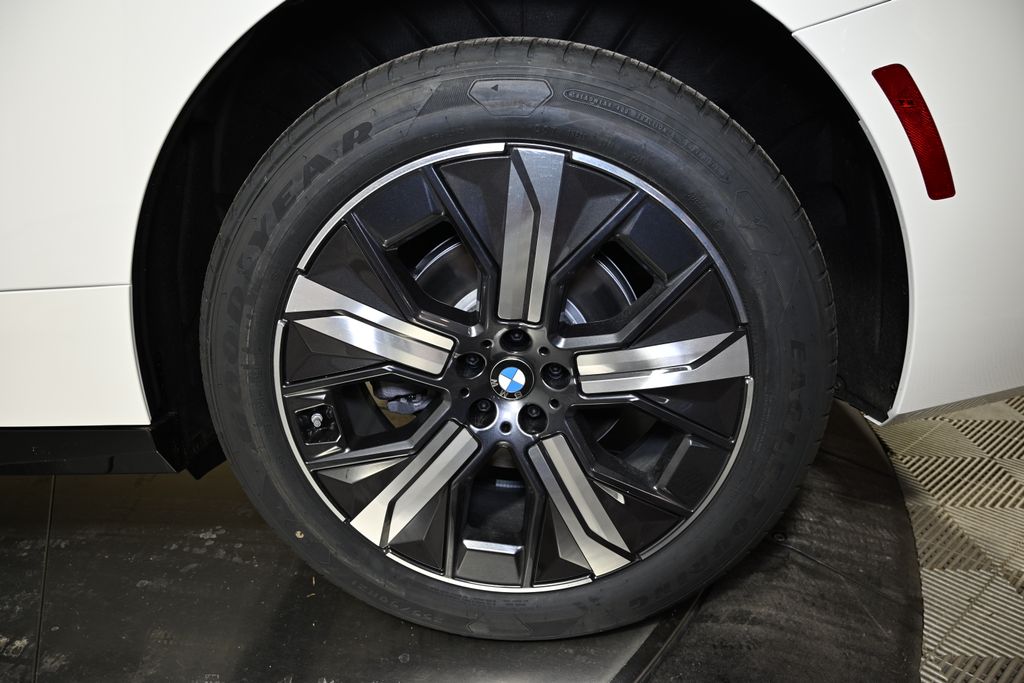 Thumbnail: 2026 BMW iX - 12