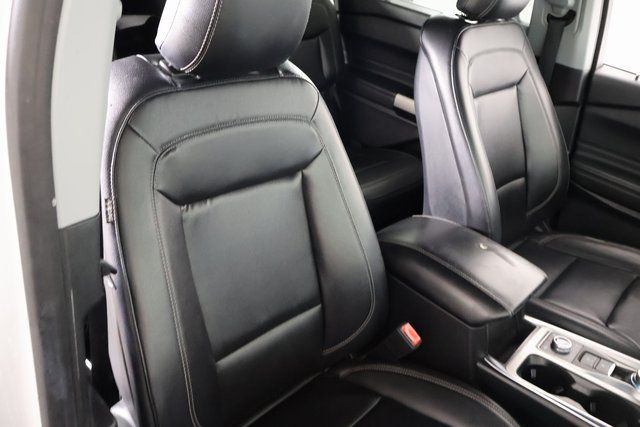 2020 Ford Explorer XLT photo
