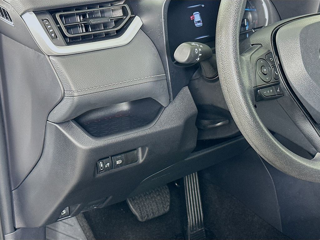 Thumbnail: 2025 Toyota RAV4 - 10