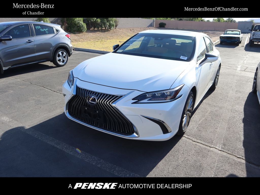 2019 Lexus ES Hybrid 300h Ultra Luxury FWD