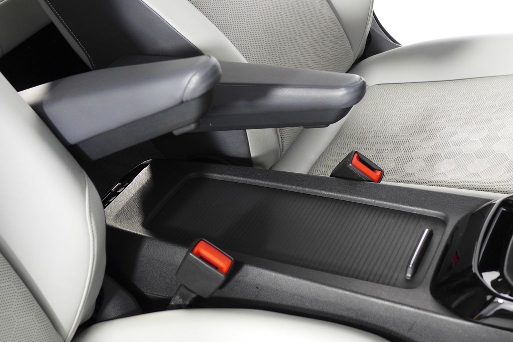 Thumbnail: 2021 Volkswagen ID.4 - 16