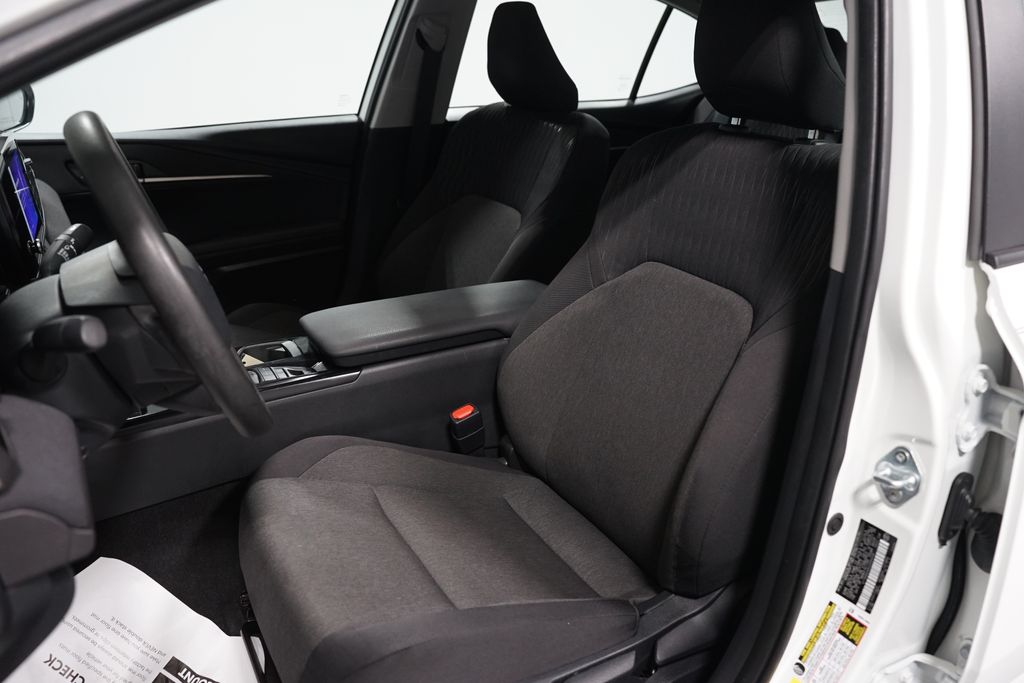 Thumbnail: 2025 Toyota Camry - 27