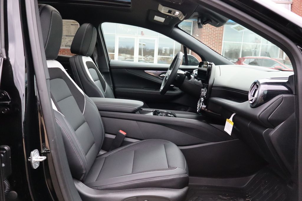 2025 Chevrolet Blazer EV LT photo