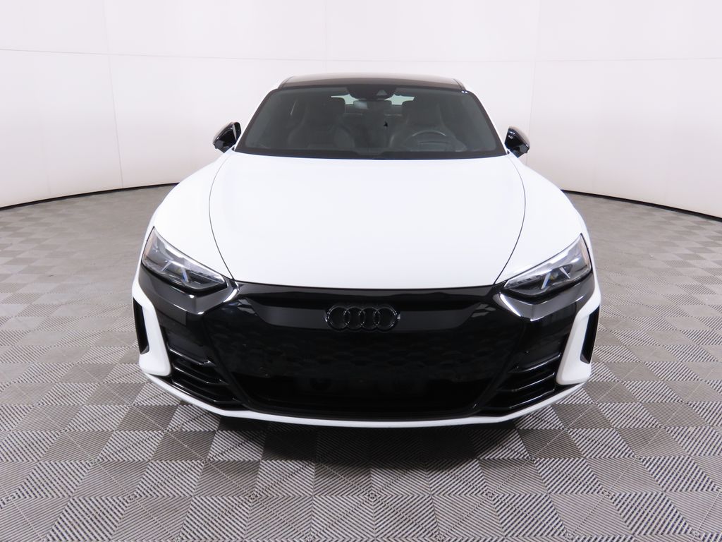 2022 Audi e-tron GT Prestige 2