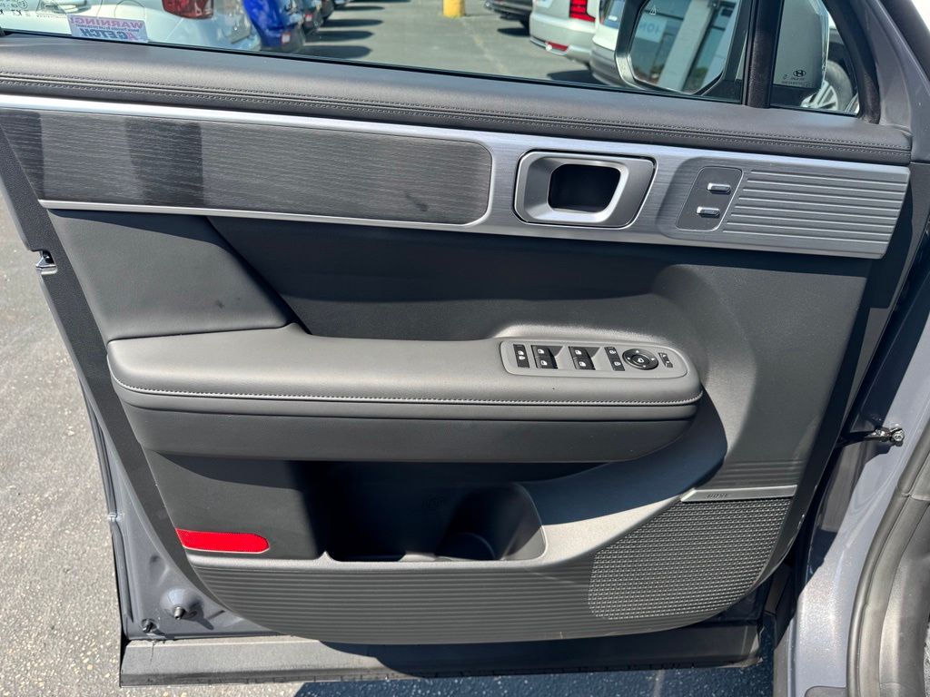 New 2026 ECOTRONIC GRAY Hyundai Limited image 11