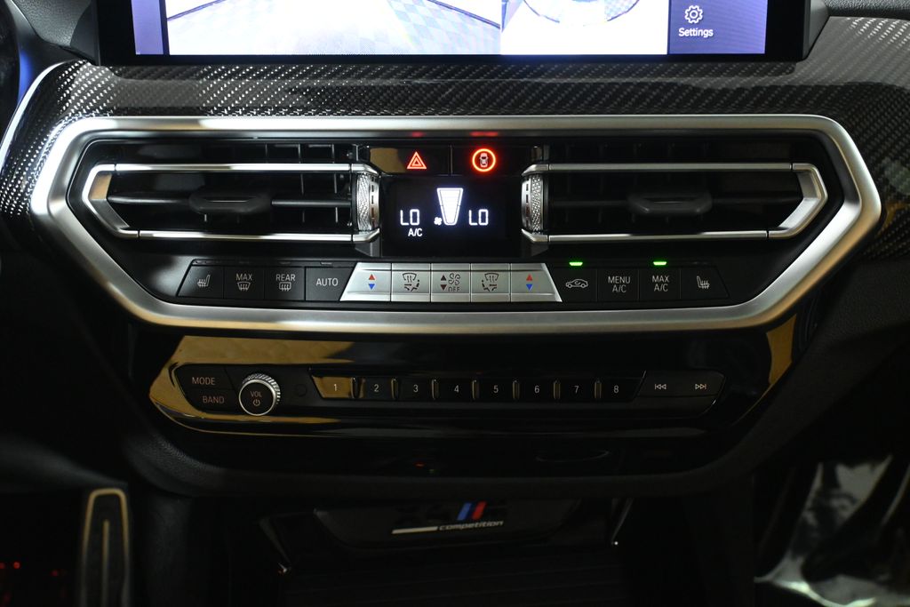 Thumbnail: 2023 BMW X4 - 23