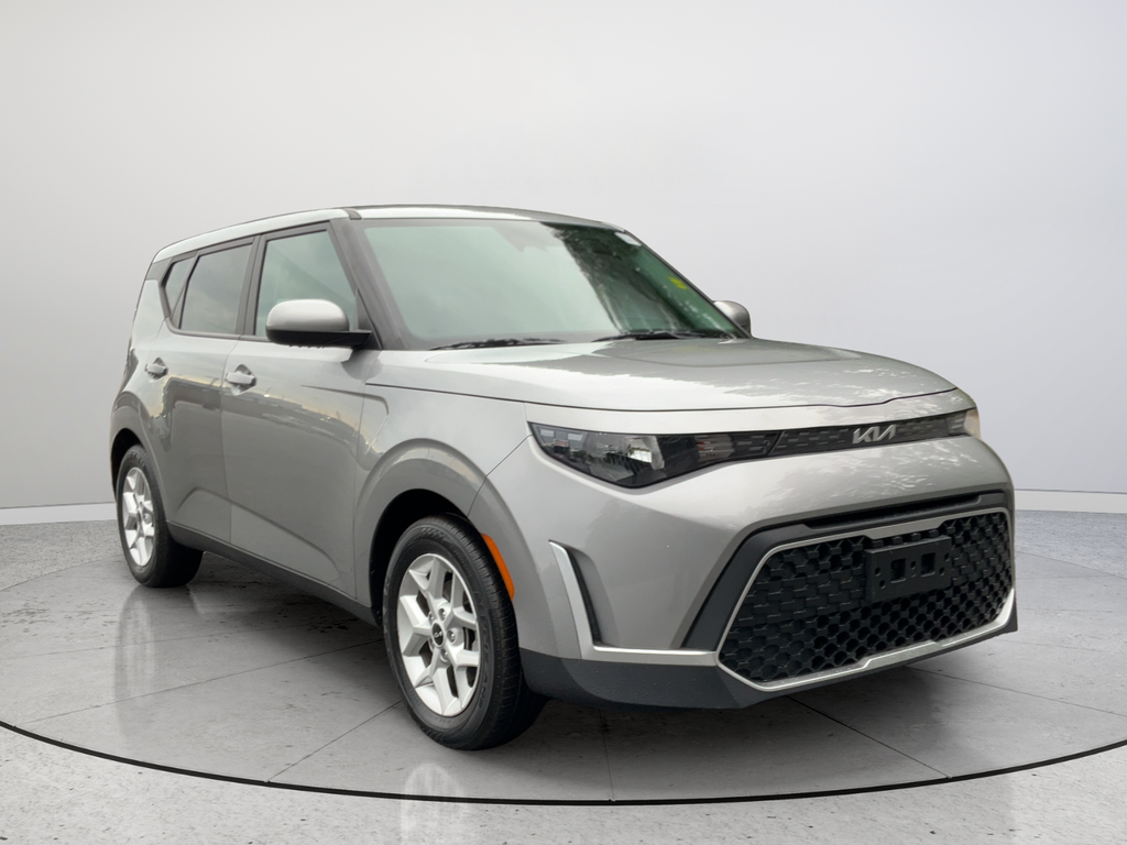 Steel Gray 2024 Kia Soul SUV / Crossover Front-Wheel Drive Continuously Variable Transmission