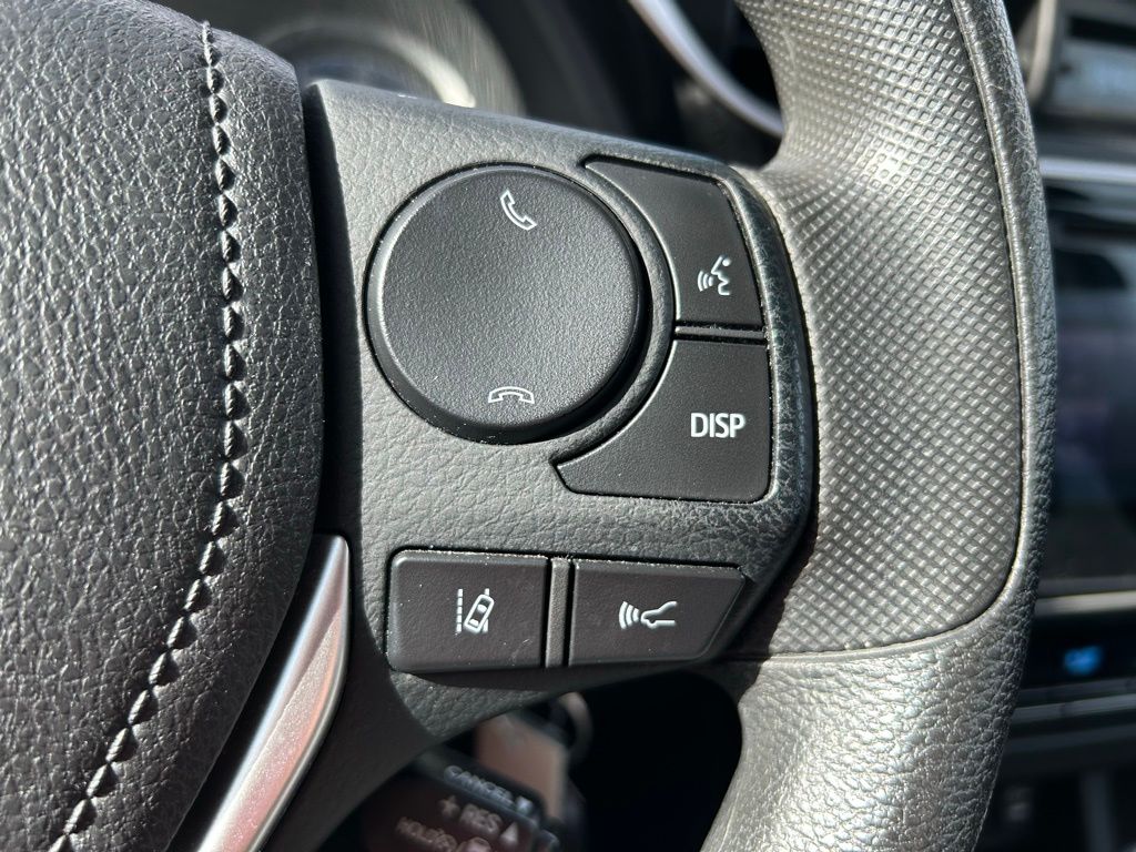 Thumbnail: 2019 Toyota Corolla - 18