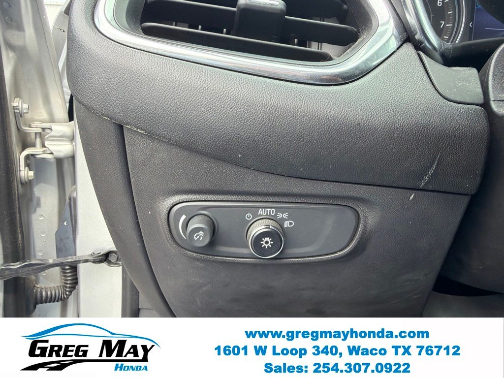 2020 Chevrolet Equinox LT Silver at Greg May Honda