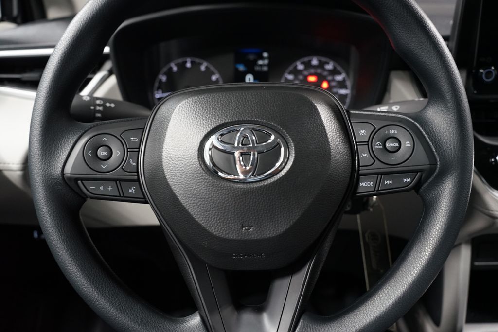 Thumbnail: 2025 Toyota Corolla Cross - 12