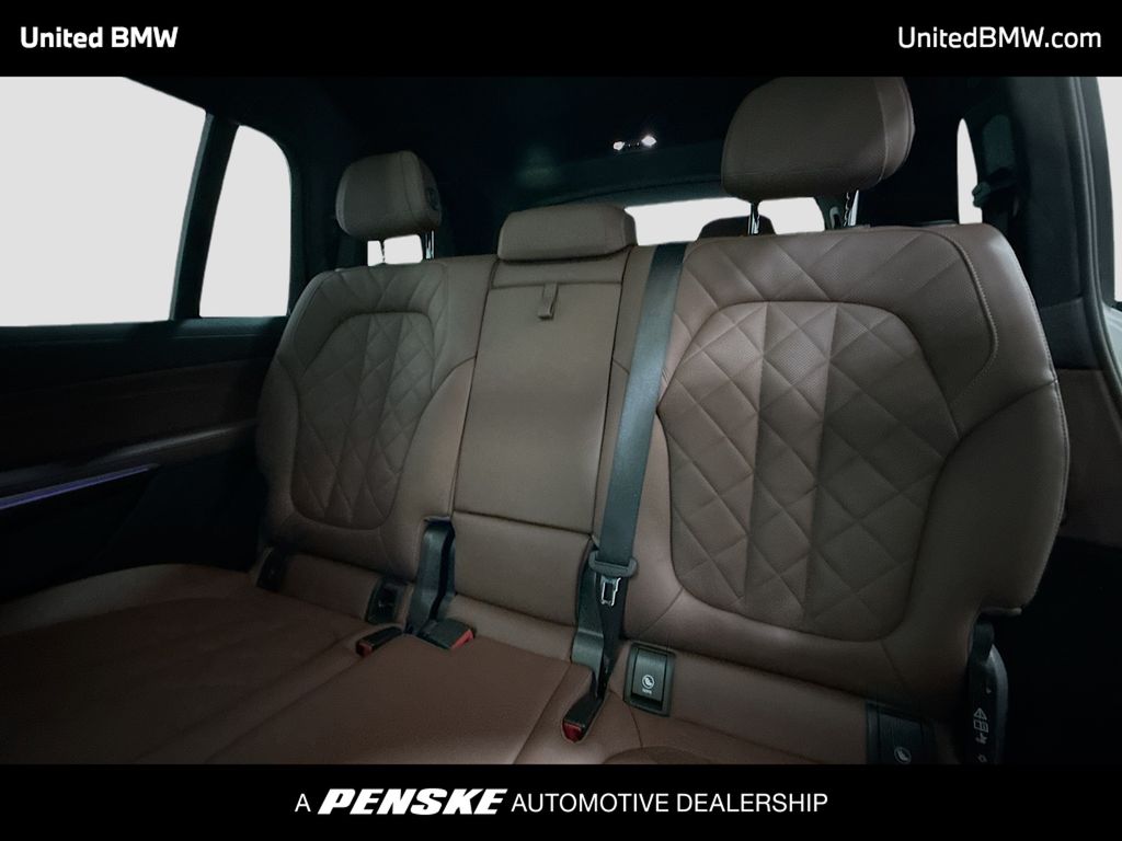 Thumbnail: 2024 BMW X7 - 13