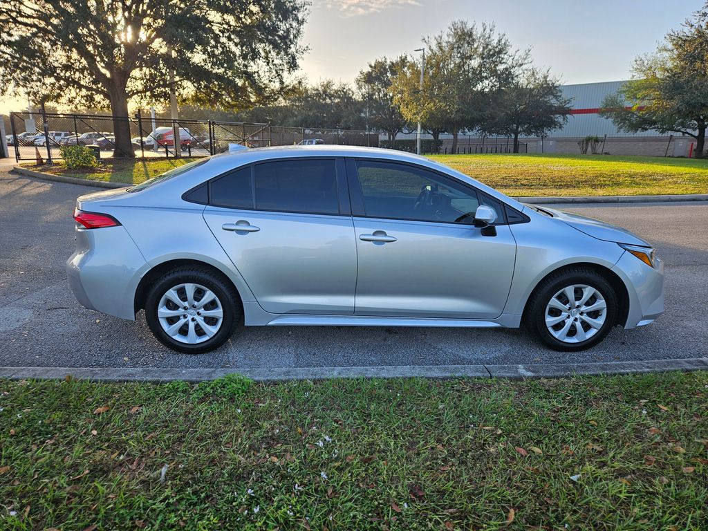 2023 Toyota Corolla XLE 6