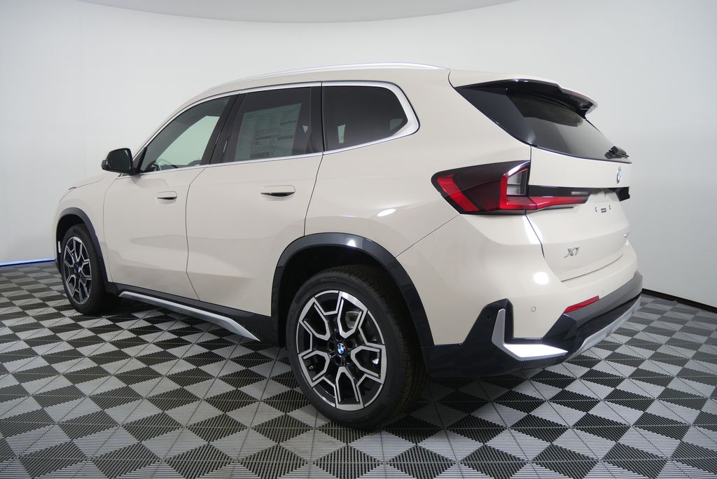 Thumbnail: 2026 BMW X1 - 5