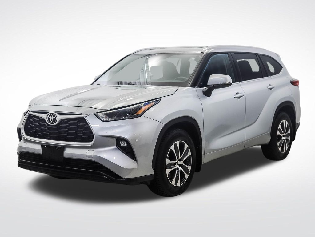 Thumbnail: 2022 Toyota Highlander - 1