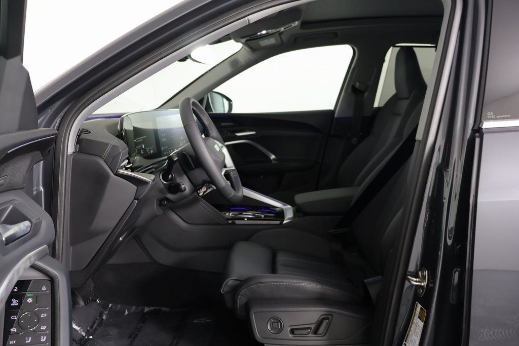 Thumbnail: 2025 Audi Q5 - 5