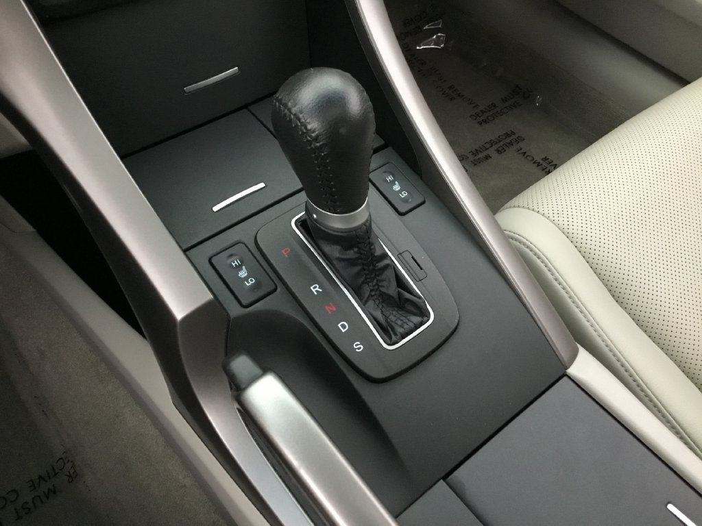 Thumbnail: 2010 Acura TSX - 20