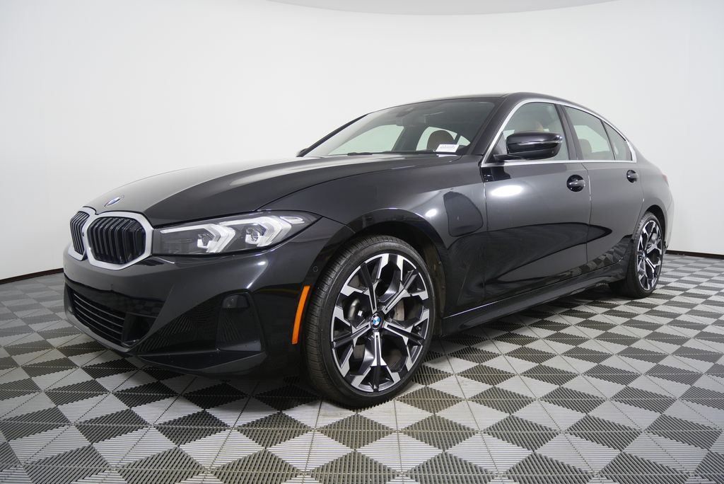 Thumbnail: 2025 BMW 3 Series - 7