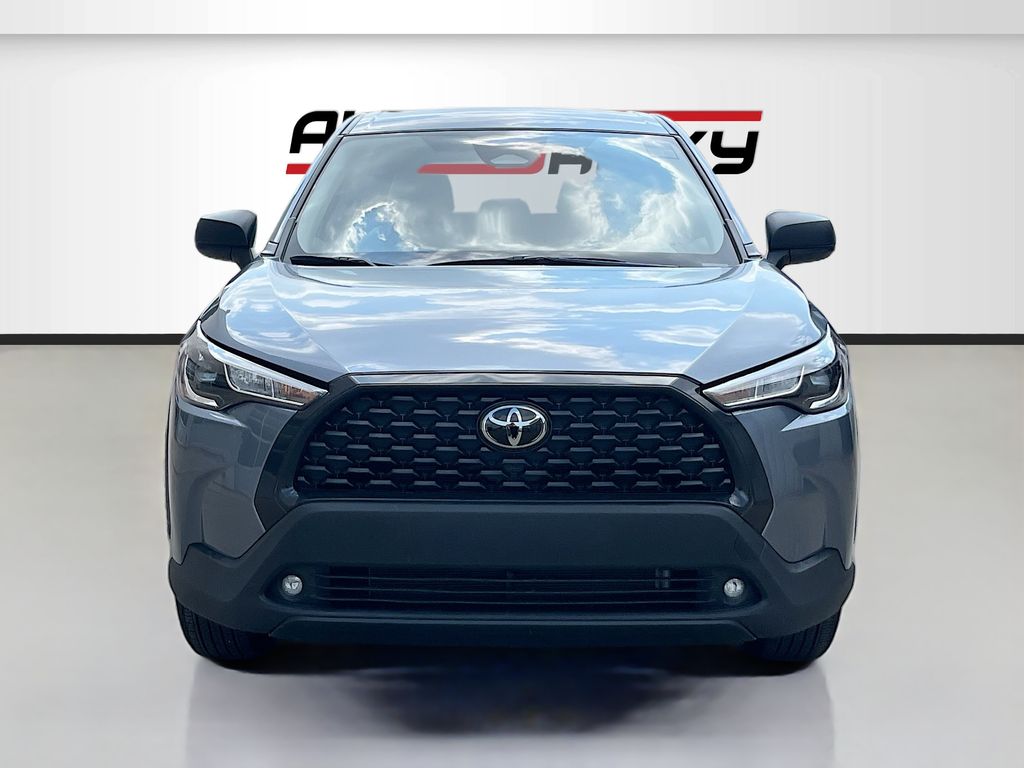 Used 2025 Blue Toyota L image 2
