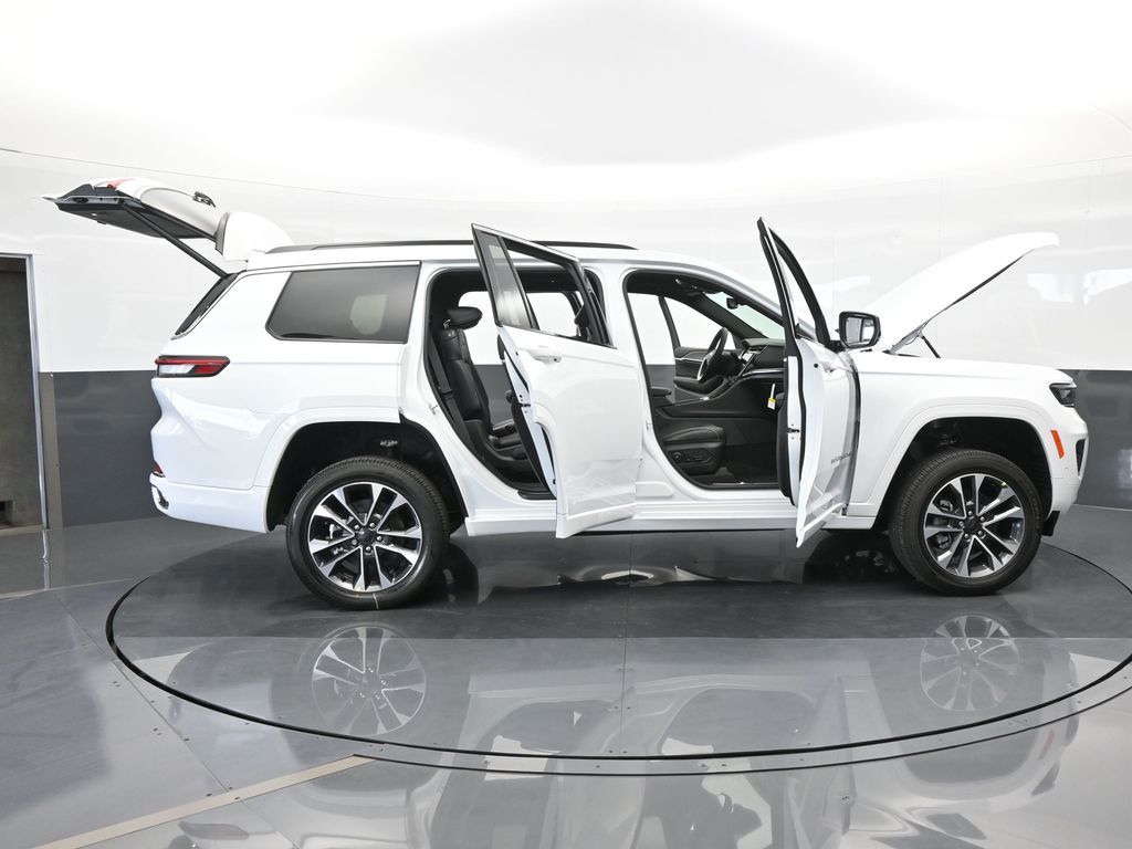 Used 2024 Bright White Clearcoat Jeep Overland image 64