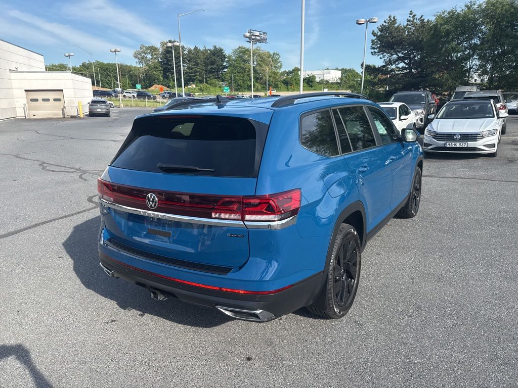 2025 Volkswagen Atlas 2.0T SE w/Technology Blue at Subaru and VW of Moon Township
