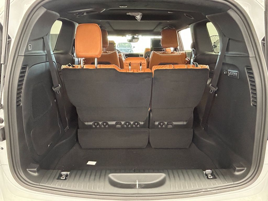 New 2026 Bright White Clearcoat Chrysler Pinnacle image 35