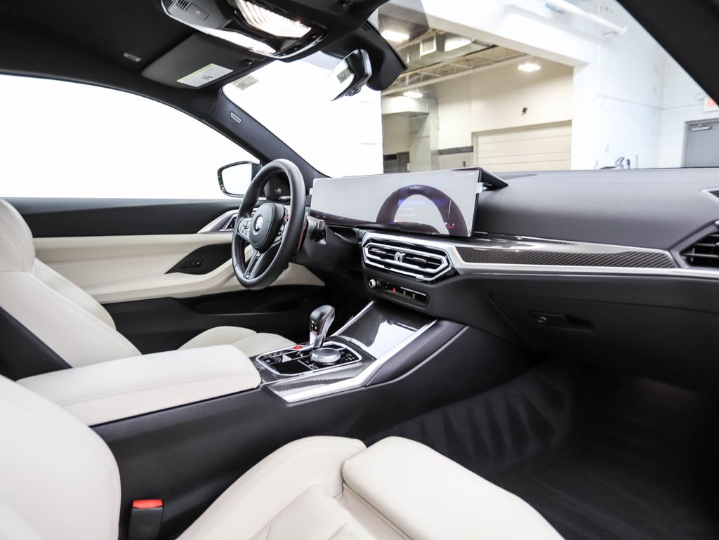 Thumbnail: 2024 BMW M4 - 22