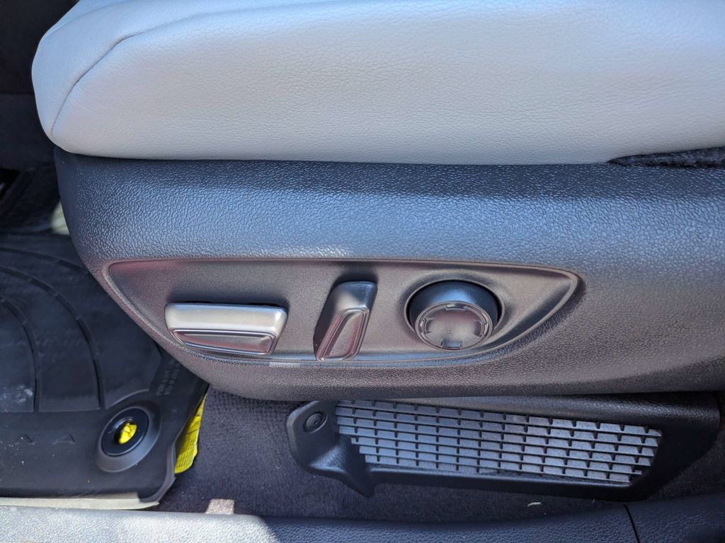 Used 2025 Toyota Sienna Van