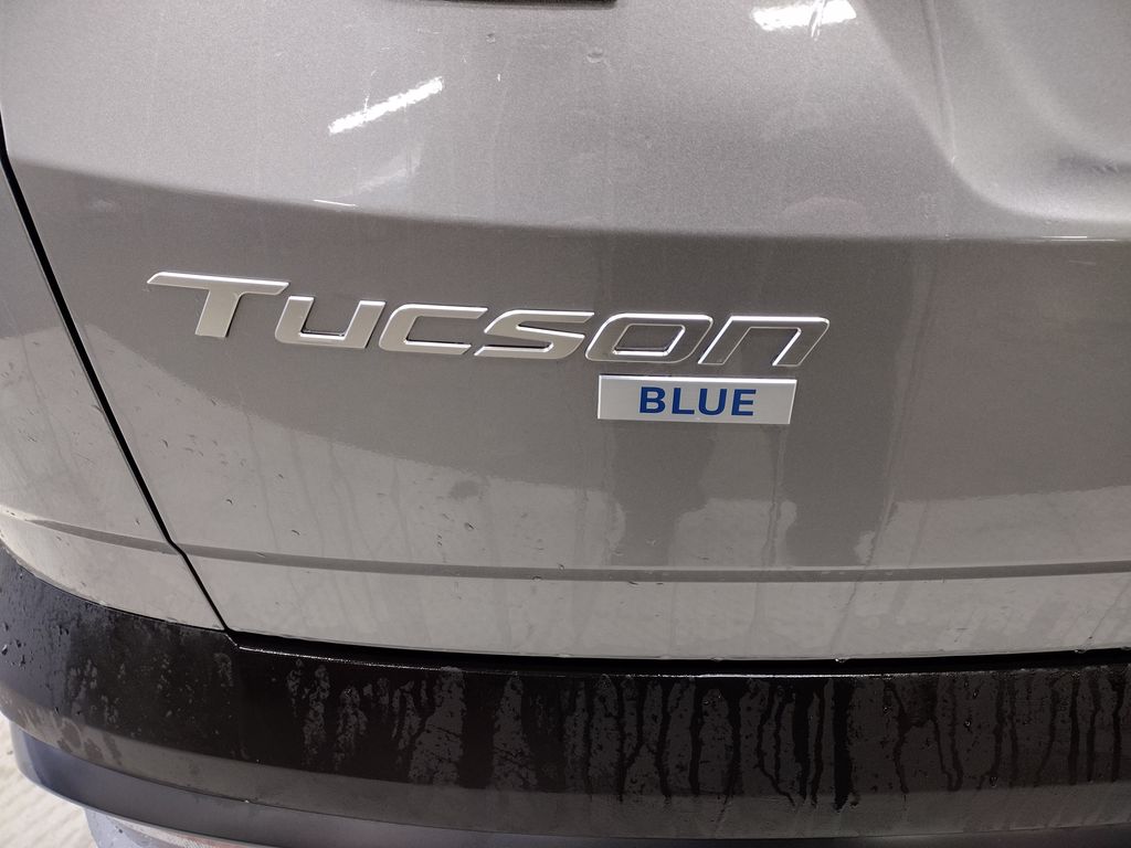 2026 Hyundai Tucson Hybrid Blue SE