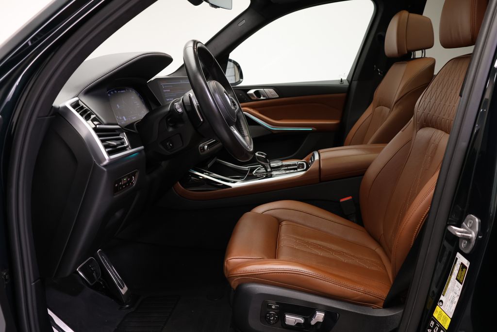 Thumbnail: 2022 BMW X7 - 32