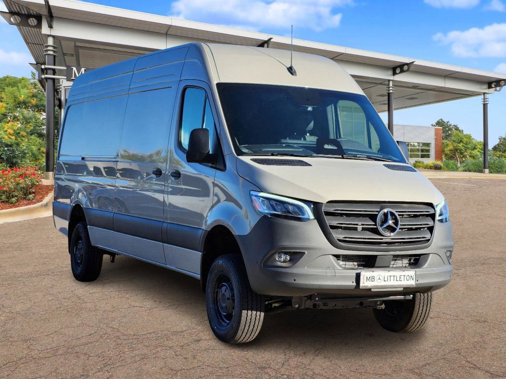 2025 Mercedes-Benz Sprinter 2500 Cargo 170 WB 2