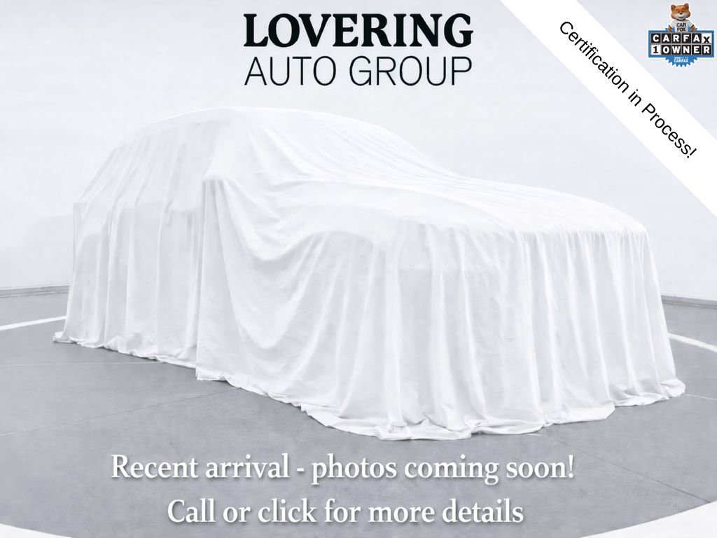 2024 Volvo XC40 B5 Plus Dark Theme AWD