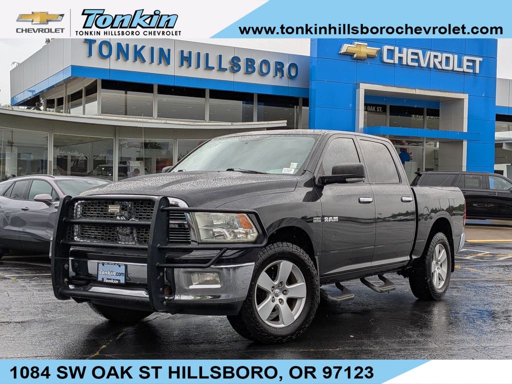 Brilliant Black Crystal Pearlcoat 2010 Dodge RAM 1500 SLT Crew Cab 4WD Pickup Truck Four-Wheel Drive 5-Speed Automatic