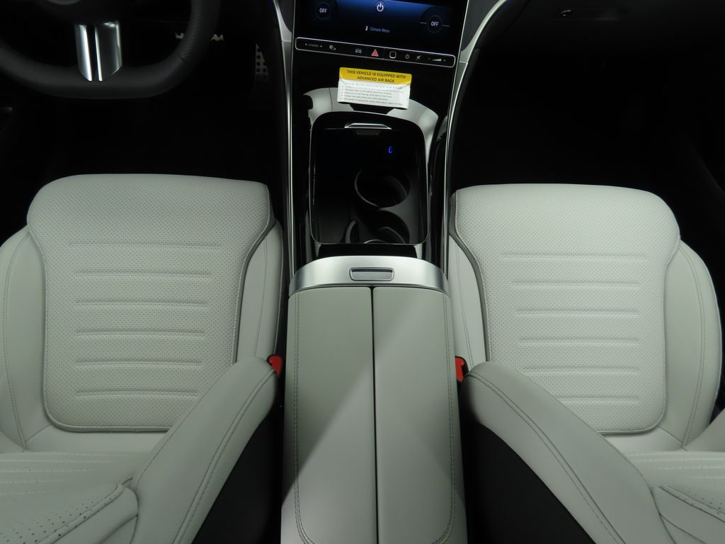 2025 Mercedes-Benz GLC 300 18