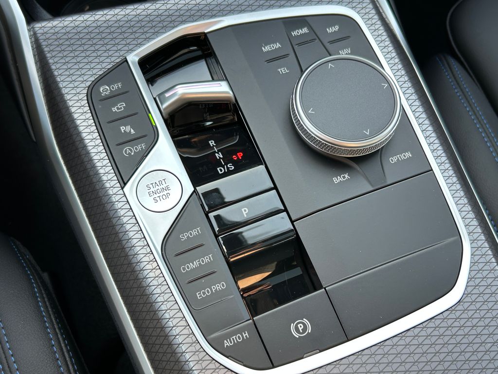 Thumbnail: 2026 BMW 3 Series - 28