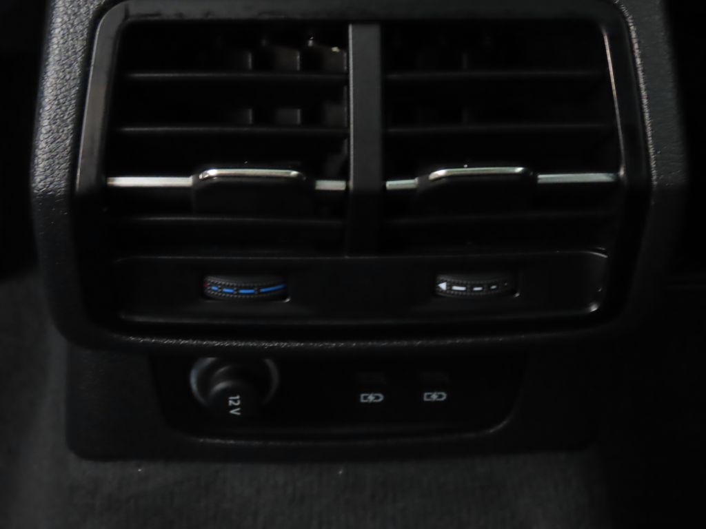 Thumbnail: 2025 Audi Q3 - 28