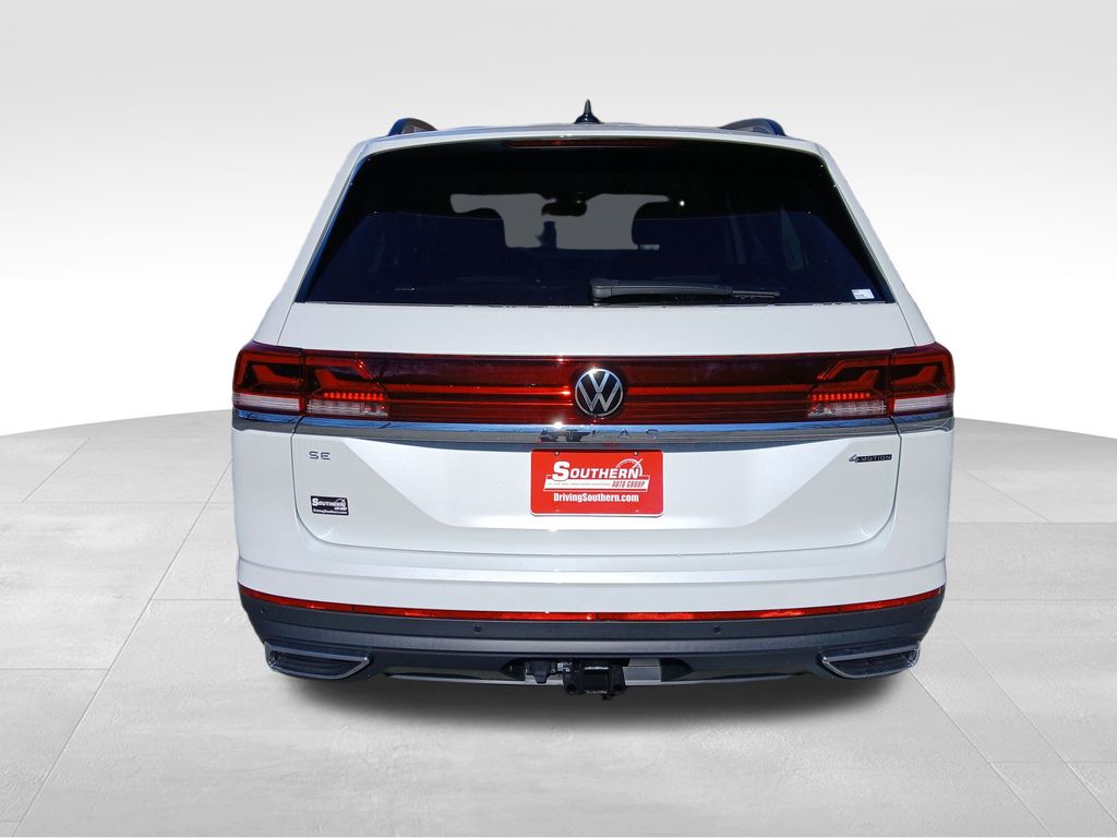 New 2026 White Volkswagen 2.0T SE w/Technology image 4