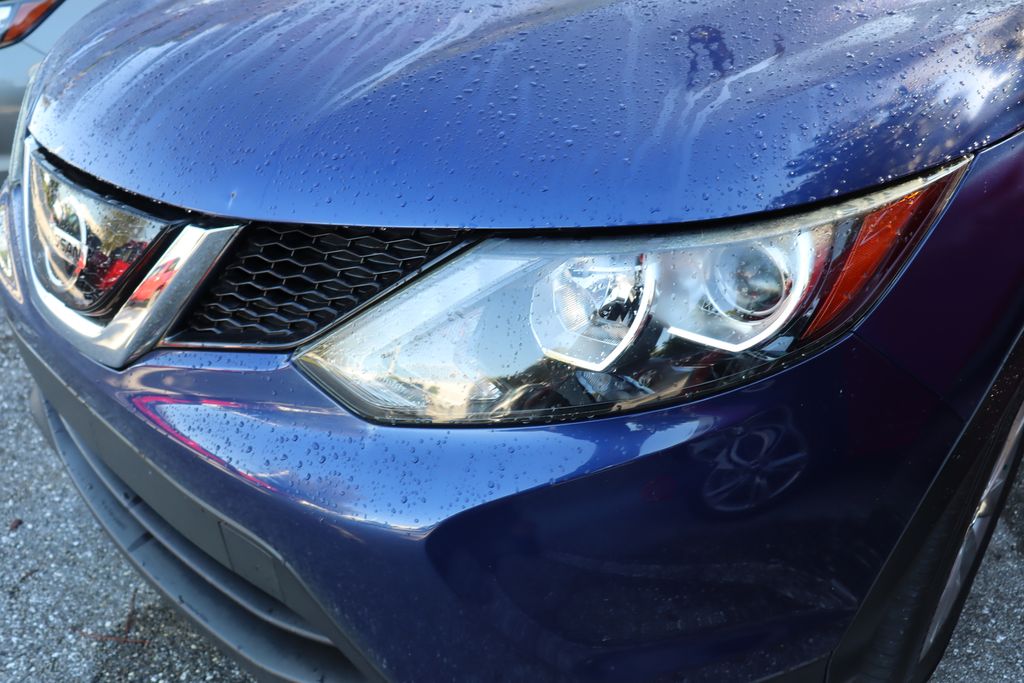 Thumbnail: 2019 Nissan Rogue Sport - 3